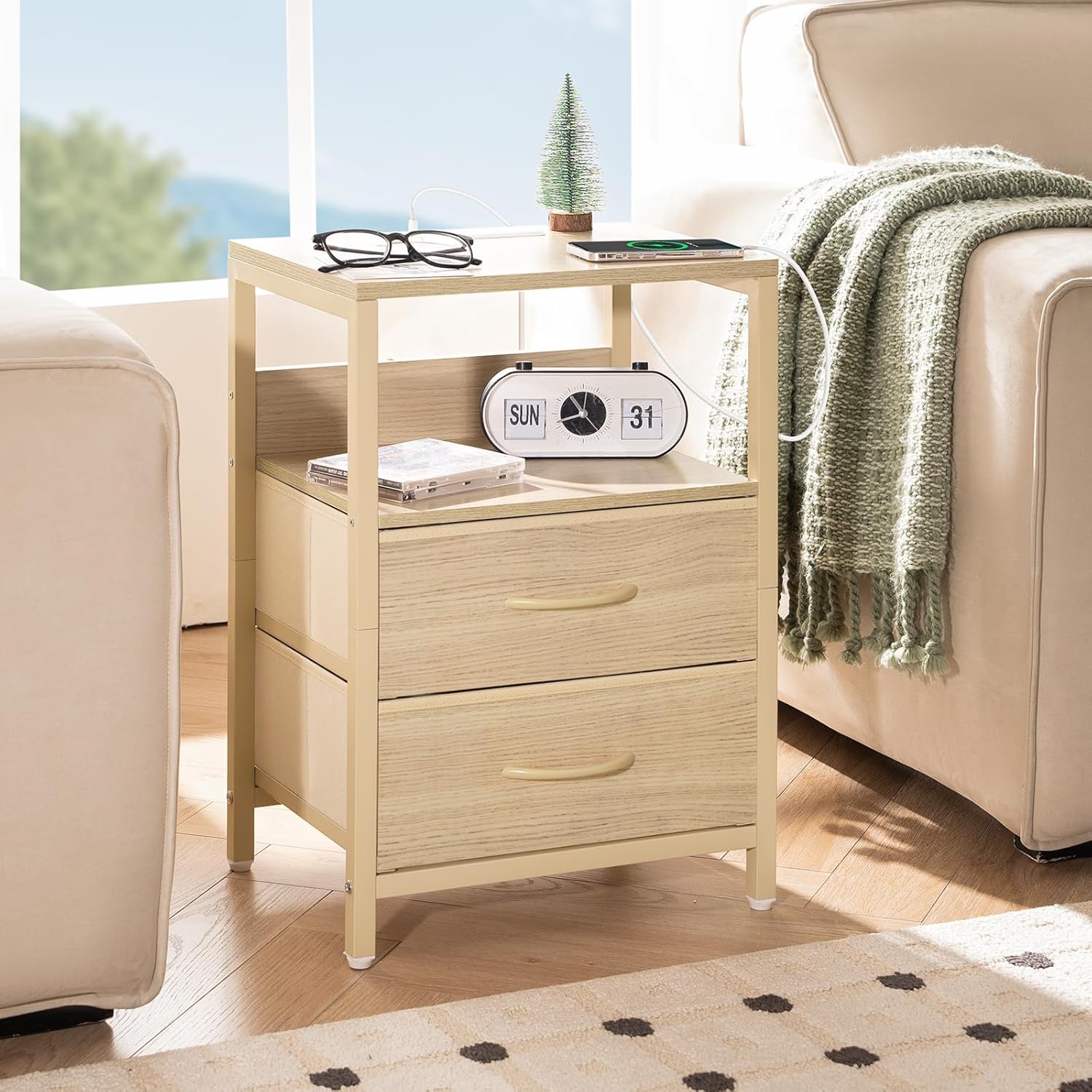 USB-Charging Nightstand
